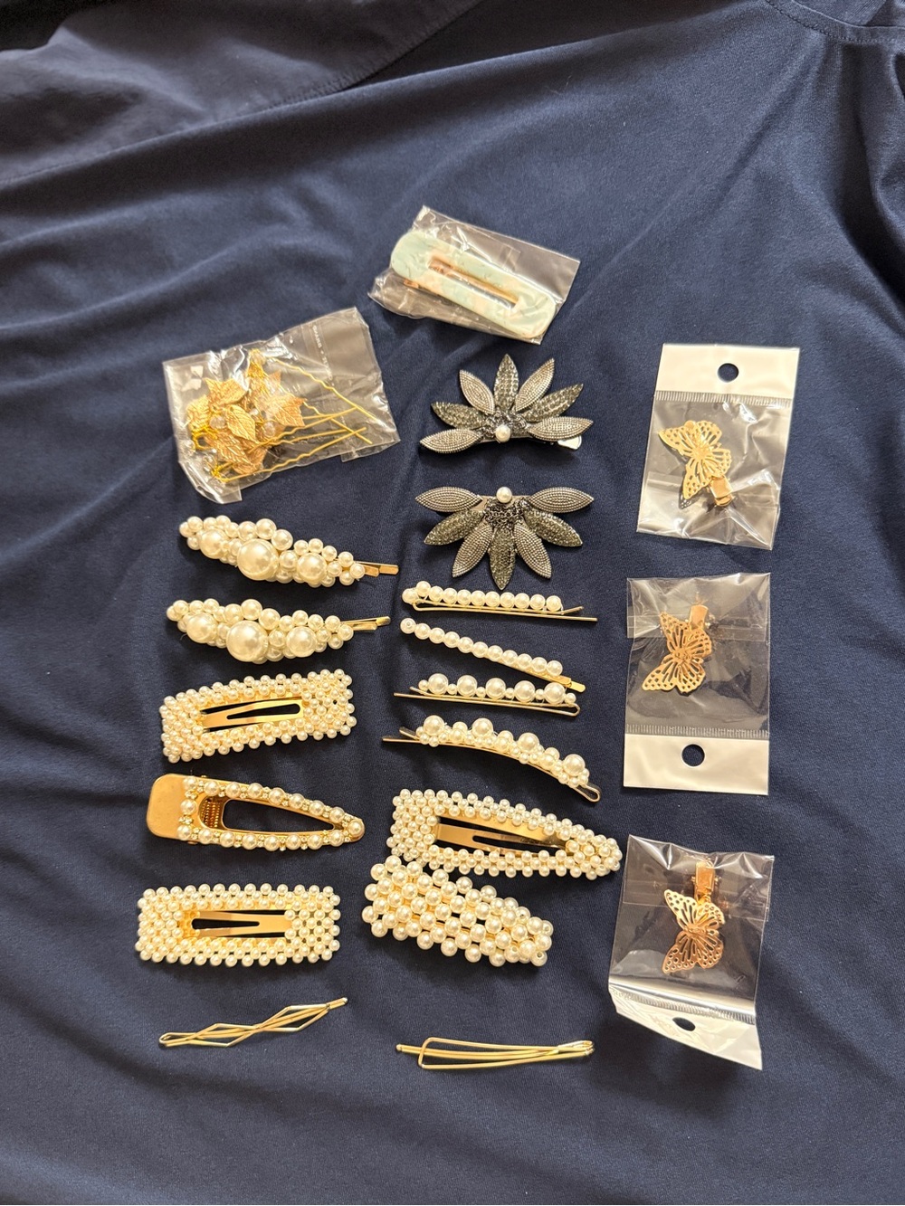 Gold and Pearl Women’s Hair Clip Set - Decorative Accessories